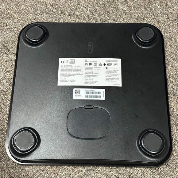 FITBIT ARIA AIR Bluetooth Body Weight Scale - Picture 5 of 7
